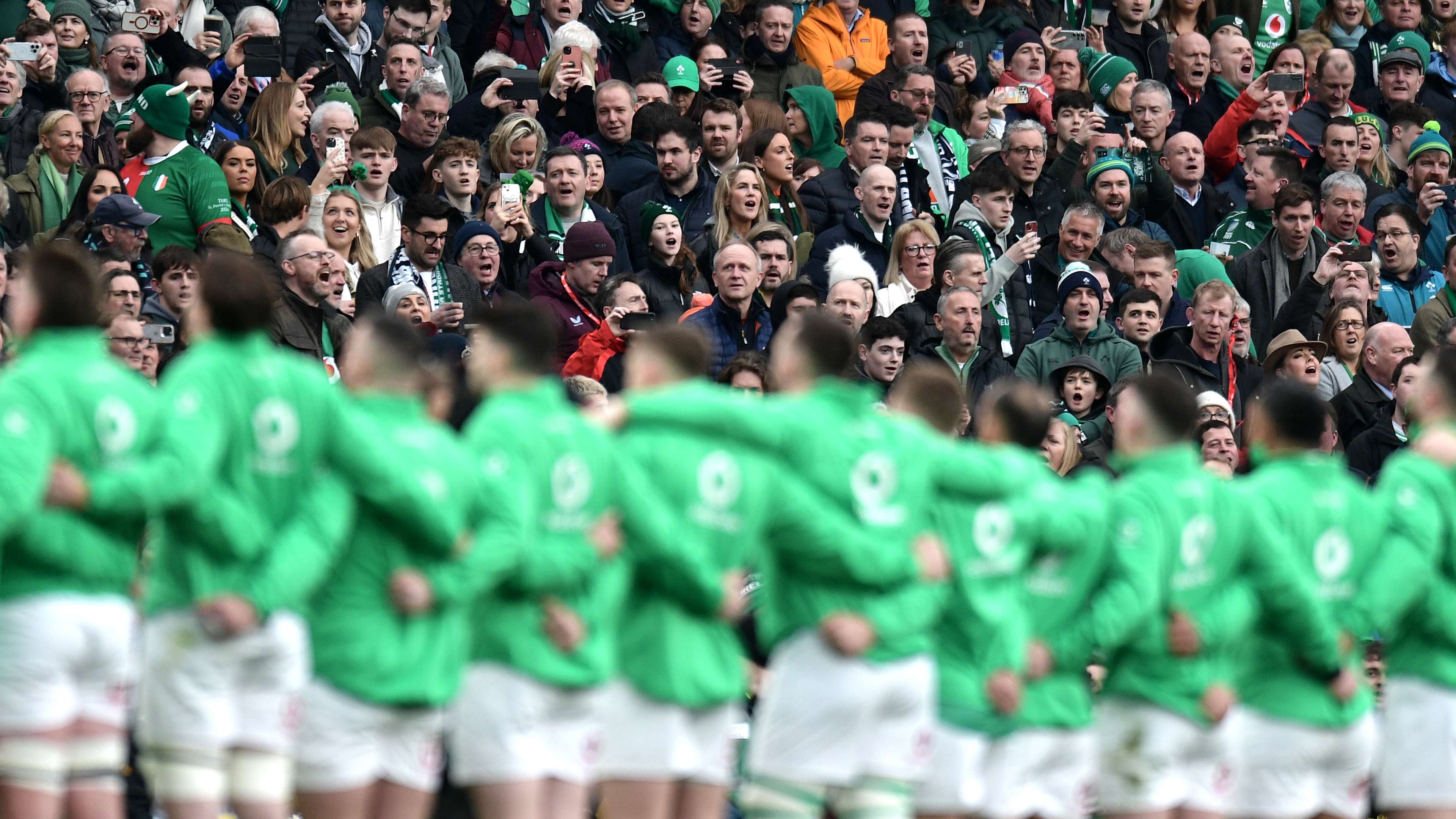 乔治全场贡 乔治全场贡